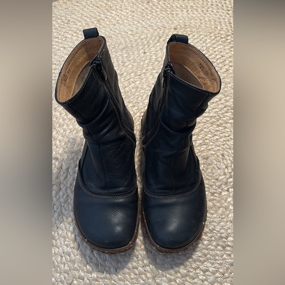 Black Leather El Naturalista Women's Boots